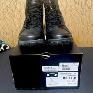 Oakley LT Assault boots. Worn twice excellent condition.